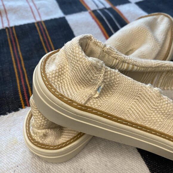 Toms Parker Slip On Boat Shoe Sneakers. Natural Color. Distressed. Size 7.5. - Picture 13 of 14